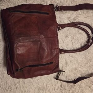 Elegant Brown Leather Shoulder Bag
